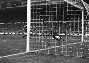 Jim Montgomery makes his famous double save in the 1973 FA Cup Final