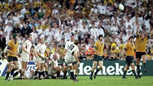 2003 Rugby World Cup Final Collection: Jonny Wilkinson kicks the winning drop goal in the 2003 World Cup Final