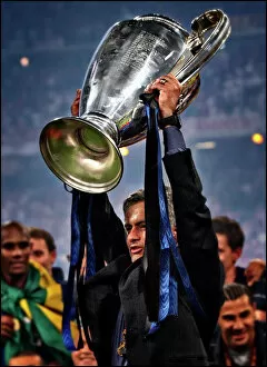 Images Dated 21st April 2010: Jose Mourinho lifts the European Champion Clubs Cup with Inter Milan