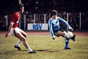 Images Dated 26th May 2010: Kevin Keegan on the ball for Hamburg against Kaiserslautern