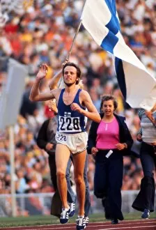 Images Dated 3rd February 2012: Lasse Viren completes the 5000m / 10000m double at the 1972 Munich Olympics