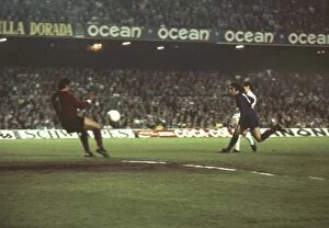 Images Dated 23rd April 2012: Leeds Uniteds Peter Lorimer scores at the Nou Camp in the 1975 European Cup