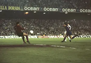 Leeds Uniteds Peter Lorimer scores at the Nou Camp in the 1975 European Cup