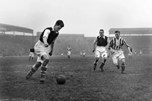 Images Dated 16th April 2013: Leslie Compton - Arsenal
