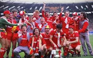 FA Cup Winners Collection: Liverpools 1986 FA Cup winning team celebrate