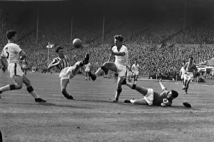 1957 FA Cup Final - Aston Villa 2 Manchester United 1 Collection: Manchester Uniteds Duncan Edwards during the 1957 FA Cup Final