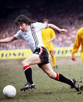 Images Dated 4th October 2010: Manchester Uniteds Mickey Thomas - 1979 FA Cup Semi-Final