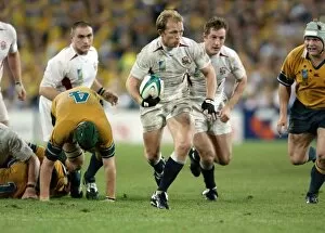 2003 Rugby World Cup Final Collection: Matt Dawson makes a break during the 2003 World Cup Final