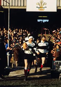 Mervyn Davies and Ray Gravell run out for the Barbarians at Cardiff in 1976