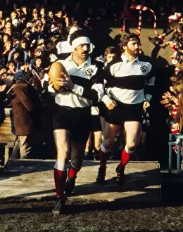 Images Dated 28th February 2012: Mervyn Davies and Ray Gravell run out for the Barbarians at Cardiff in 1976