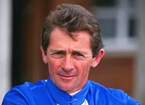 Images Dated 8th November 2011: Michael Roberts - Jockey Horse racing 1992