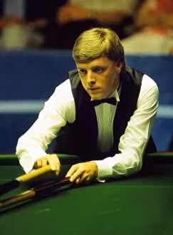 Images Dated 15th December 2011: Mike Hallett - 1987 World Snooker Championship
