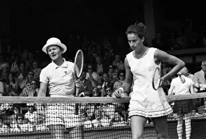 Images Dated 14th June 1970: Nancy Richey and Virginia Wade - 1970 Wightman Cup