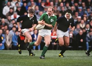 Images Dated 31st August 2010: Nigel Carr pursued by Finlay Calder and David Sole - 1987 Five Nations