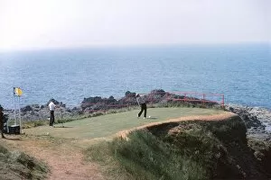 Images Dated 14th May 2009: The ninth tee on the final day at the 1977 Open