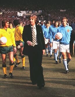 Images Dated 26th September 2012: Norwich manager John Bond leads his team out for the 1975 League Cup Final