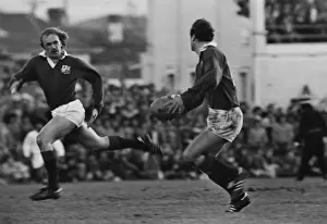 Images Dated 2012 September: Peter Squires scores for the British Lions in 1977 but pulls a hamstring
