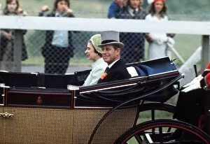 Images Dated 13th June 2011: The Queen and Prince Phillip arrive at the races in the Royal Carriage, 1973