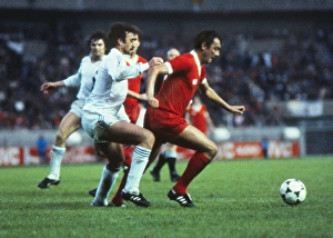 Ray Kennedy on the ball for Liverpool - 1981 European Cup Final