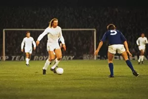 Images Dated 20th December 2010: Real Madrids Gunter Netzer takes on Ipswich in 1973