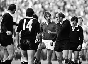 Images Dated 30th March 2011: Referee Norman Sanson has a word with All Black John Spiers at Twickenham in 1979