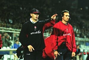Images Dated 1st June 2012: Rob Andrew directs his England players during the 2nd Test against South Africa in 2000