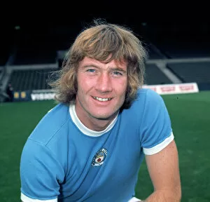 Images Dated 29th April 2010: Rodney Marsh - Manchester City