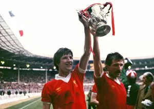 Images Dated 5th November 2010: Ronnie Whelan and Graeme Souness celebrate Liverpools 1982 League Cup victory