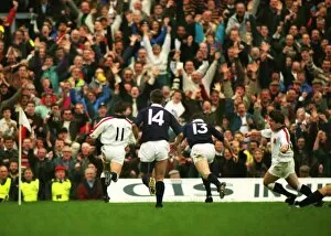 Images Dated 24th January 2013: Rory Underwood scores against Scotland - 1993 Five Nations
