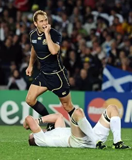 Images Dated 1st October 2011: RWC Pool B: England 16 Scotland 12