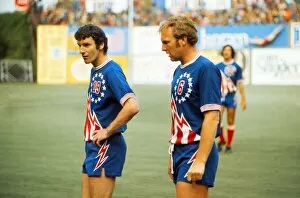 Images Dated 30th May 2012: San Antonios Bobby Moore and Neil Martin - 1976 NASL