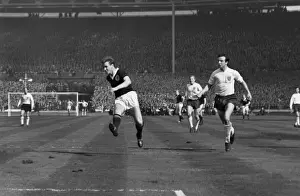 Images Dated 2013 August: Scotlands John White and Englands Jimmy Armfield - 1962 / 3 British Home Championship