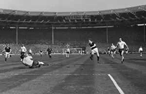 Images Dated 2013 August: Scotlands John White sees his shot saved from England goalkeeper Gordon Banks - 1962 / 3 British Home Championship