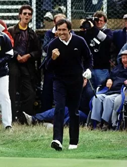 Images Dated 23rd October 2008: Seve Ballesteros celebrates his chip on the way to winning the 1988 Open