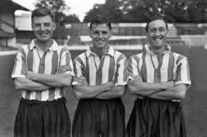 Images Dated 10th November 2010: Southampton players Ted Bates, Bernard Bryn Elliott and Charles Purves in 1952