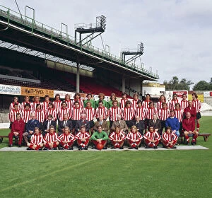 Images Dated 8th November 2010: Southampton Full Squad Team Group 1973 / 74