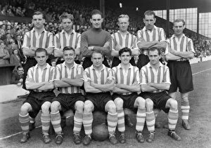 Images Dated 5th October 2010: Southampton Team Group 1949 / 50