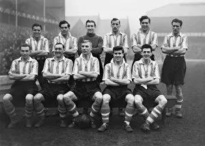 Images Dated 12th October 2010: Southampton Team Group 1952 / 53