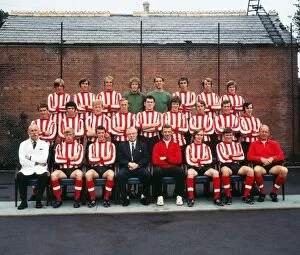 Images Dated 8th October 2010: Southampton Team Group 1970 / 71