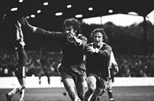 Steve Finnieston and Ray Lewington celebrate a Chelsea goal in 1976 / 7