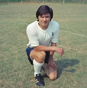 Images Dated 29th March 2010: Steve Perryman - Tottenham Hotspur