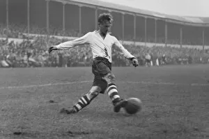 Images Dated 10th January 2011: Tom Finney - Preston North End