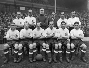 Spurs Collection: Tottenham Hotspur - 1937 / 38