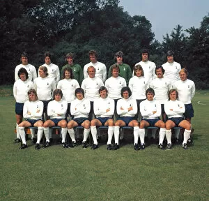 Spurs Collection: Tottenham Hotspur - 1974 / 75