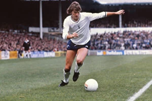 Tottenham Collection: Tottenham Hotspurs Glenn Hoddle on the ball