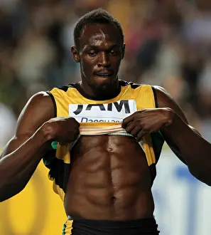 Usain Bolt celebrates World Championship relay gold & a new WR