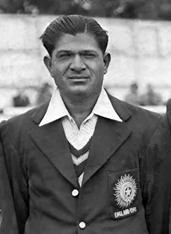 Images Dated 19th November 2014: Vinoo Mankad - All-India Tour of England