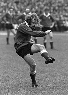 Images Dated 17th April 2007: Wales John Taylor - 1971 Five Nations
