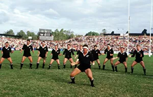 Rugby Collection: Wayne Shelford leads the Haka at the 1987 Rugby World Cup