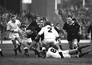 Images Dated 27th April 2012: Wayne Smith makes a break for New Zealand against England in 1983